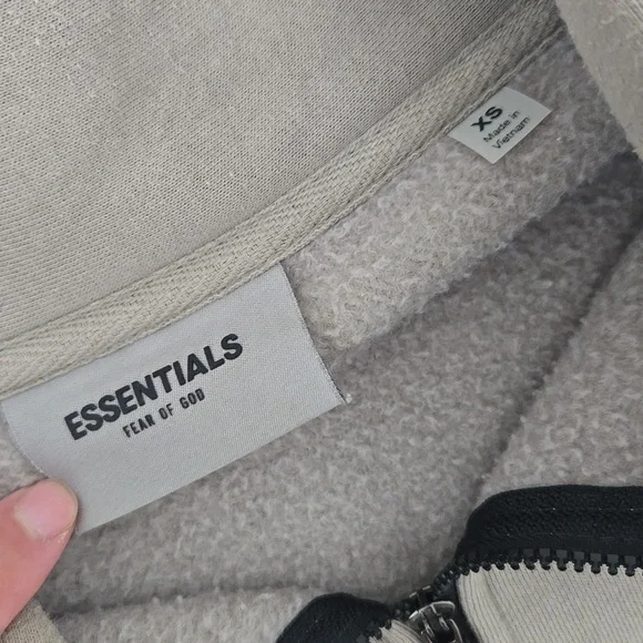 Fear of God Essentials Men's Zip-Up Sweater Light TAN - Picture 5 of 5